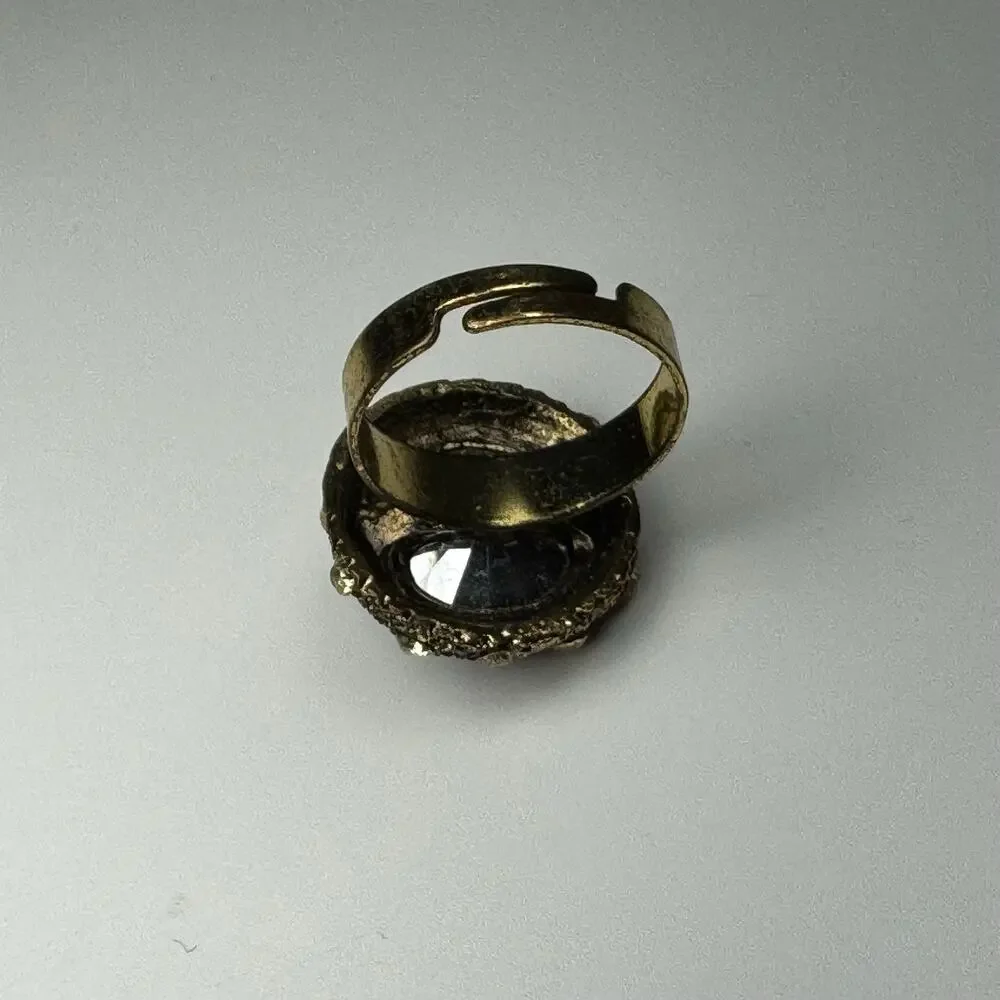 Unbranded Black Adjustable Costume Jewelry Ring Fits Size 5 Light Tarnishing